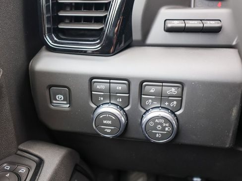 New 2026 GMC Sierra 2500 AT4 image 28