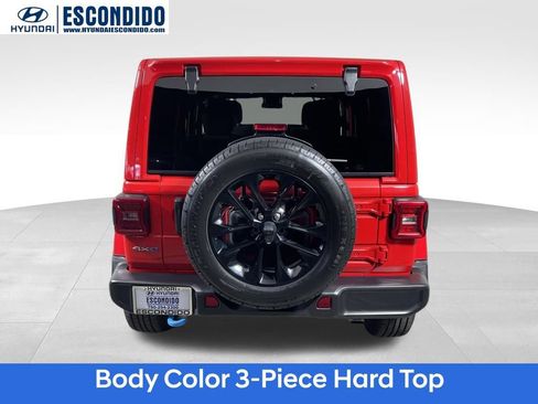 Used 2024 Jeep Wrangler Unlimited Sahara image 5