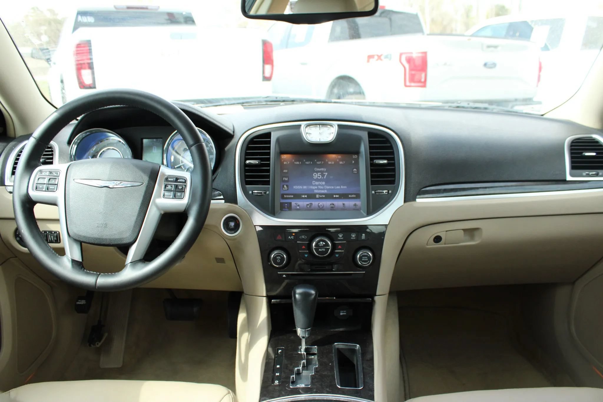 Used 2011 Chrysler 300 Limited w/ Sound Group RWD image 16