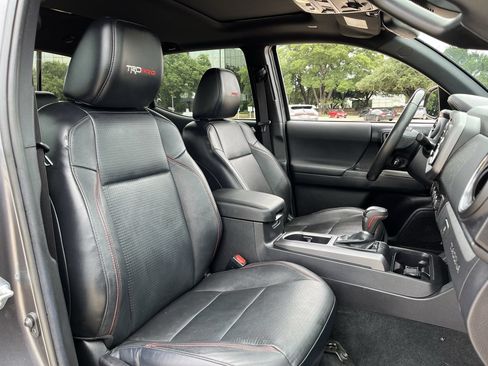 Used 2021 Toyota Tacoma TRD Pro AWD/4WD image 25