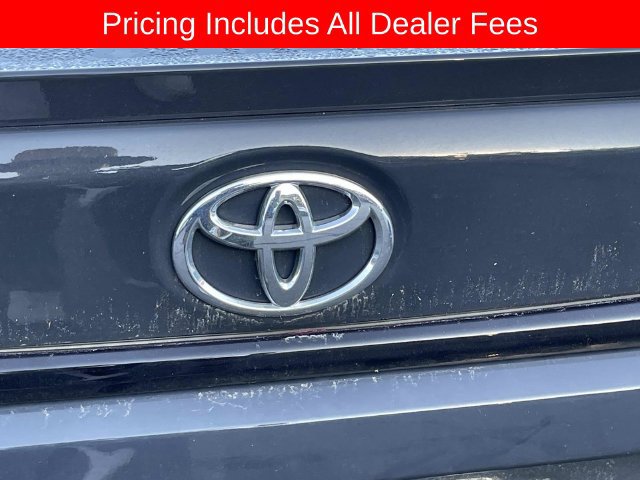 Used 2025 Toyota Corolla SE w/ Convenience Package FWD image 7
