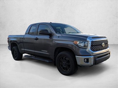 Used 2018 Toyota Tundra SR5 image 3