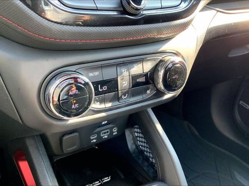 Used 2023 Chevrolet TrailBlazer RS w/ Sun and Liftgate Package FWD image 30