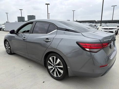 Used 2020 Nissan Sentra SV w/ SV Premium Package FWD image 2
