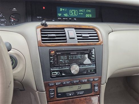 Used 2003 Toyota Avalon XLS image 19