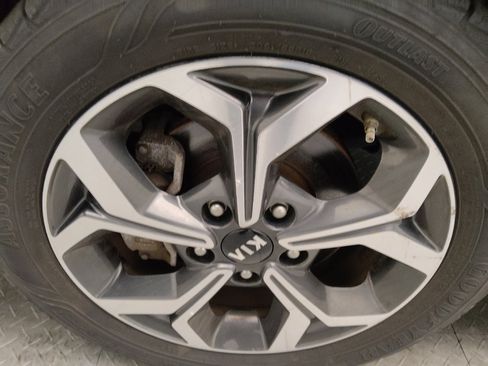 Used 2020 Kia Forte LXS image 31