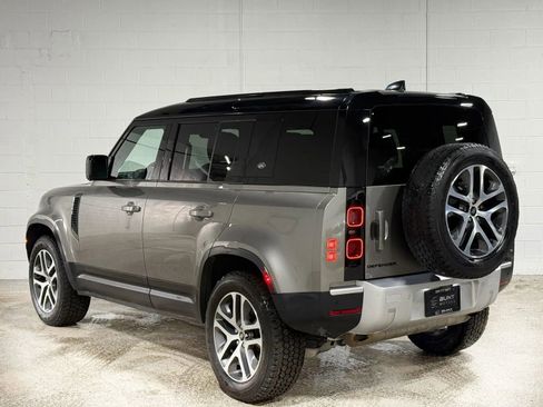 Used 2022 Land Rover Defender 110 S image 6