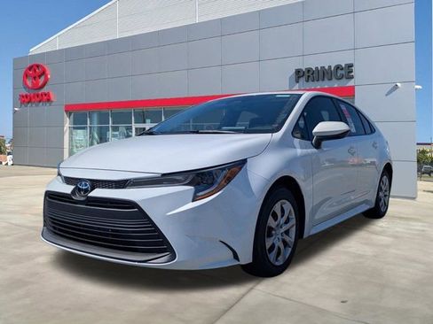 New 2026 Toyota Corolla LE image 7