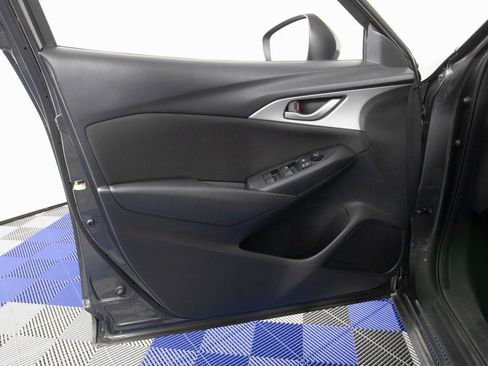 Used 2018 MAZDA CX-3 Sport image 9