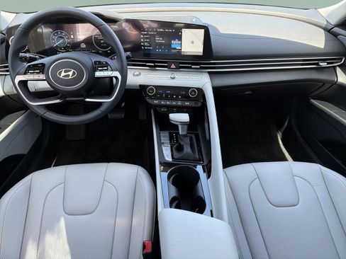 New 2026 Hyundai Elantra Limited FWD image 5