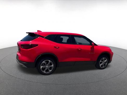 Used 2025 Chevrolet Blazer LT FWD image 10