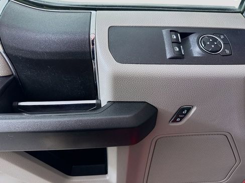 Used 2020 Ford F250 XL w/ Power Equipment Group image 17