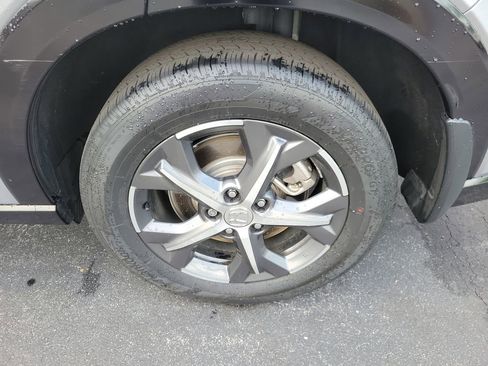 Certified 2024 Honda HR-V EX-L image 6