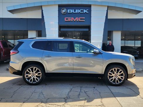 New 2026 GMC Acadia Denali Ultimate AWD/4WD image 3