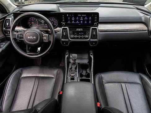 Certified 2022 Kia Sorento X-Line EX image 20