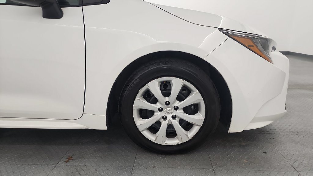 Used 2024 Toyota Corolla LE FWD image 18