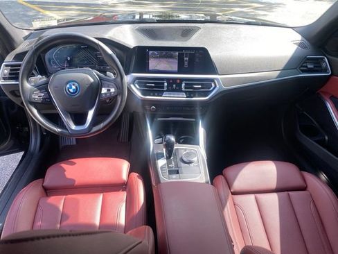 Used 2022 BMW 330e RWD image 18