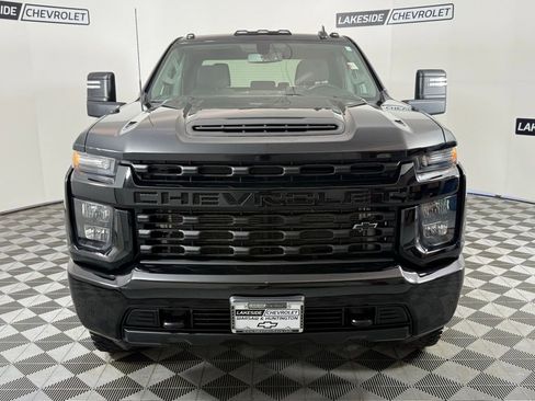 Used 2021 Chevrolet Silverado 2500 Custom w/ Custom Value Package AWD/4WD image 9