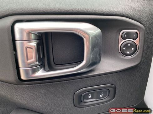 New 2026 Jeep Wrangler Unlimited Sahara AWD/4WD image 25
