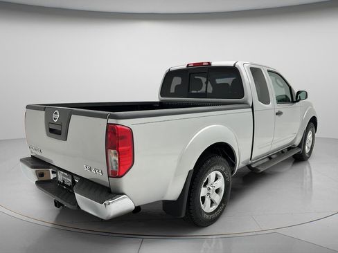 Used 2007 Nissan Frontier SE w/ SE Value Truck Pkg AWD/4WD image 5