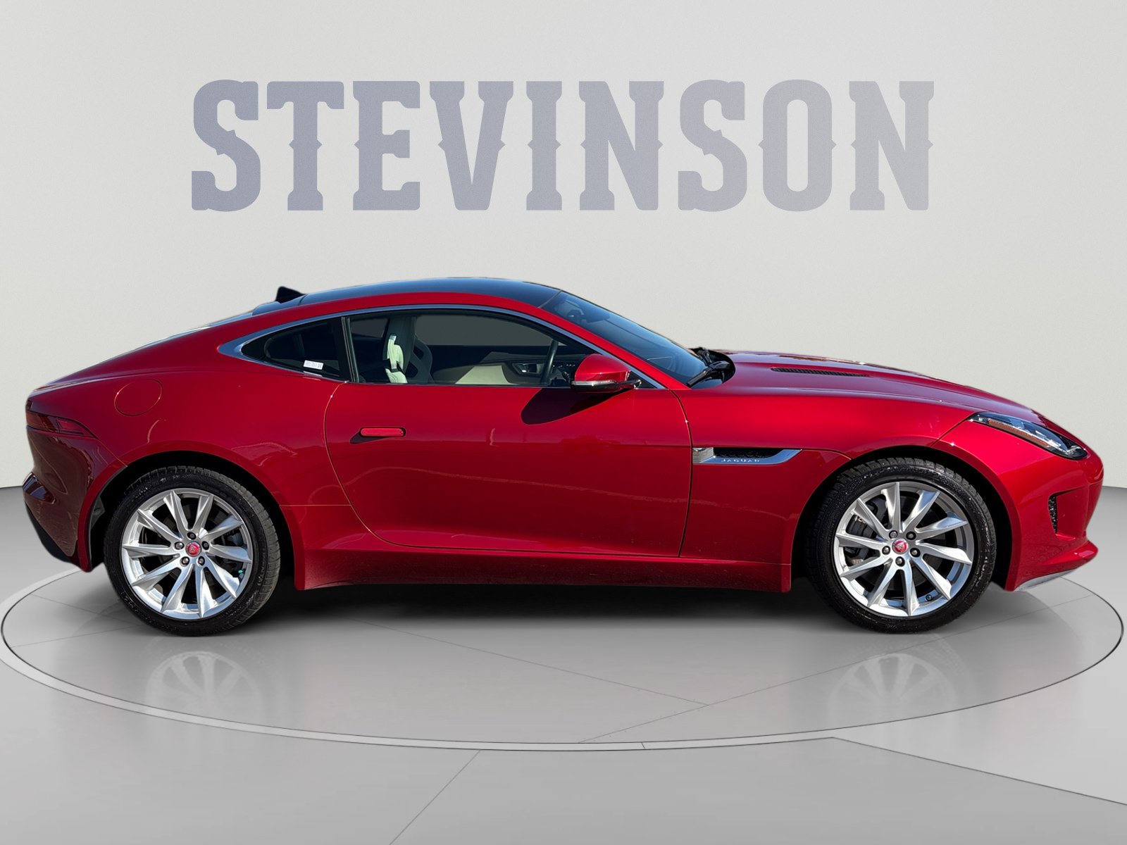 Used 2016 Jaguar F-TYPE Coupe RWD image 6