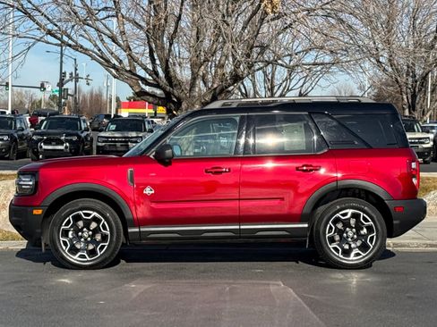 Certified 2025 Ford Bronco Sport Outer Banks w/ Outer Banks Tech Package+ image 5