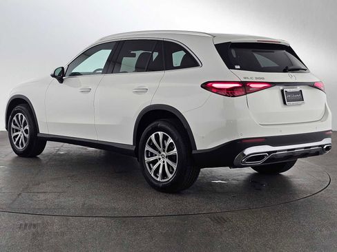 Used 2026 Mercedes-Benz GLC 300 image 5