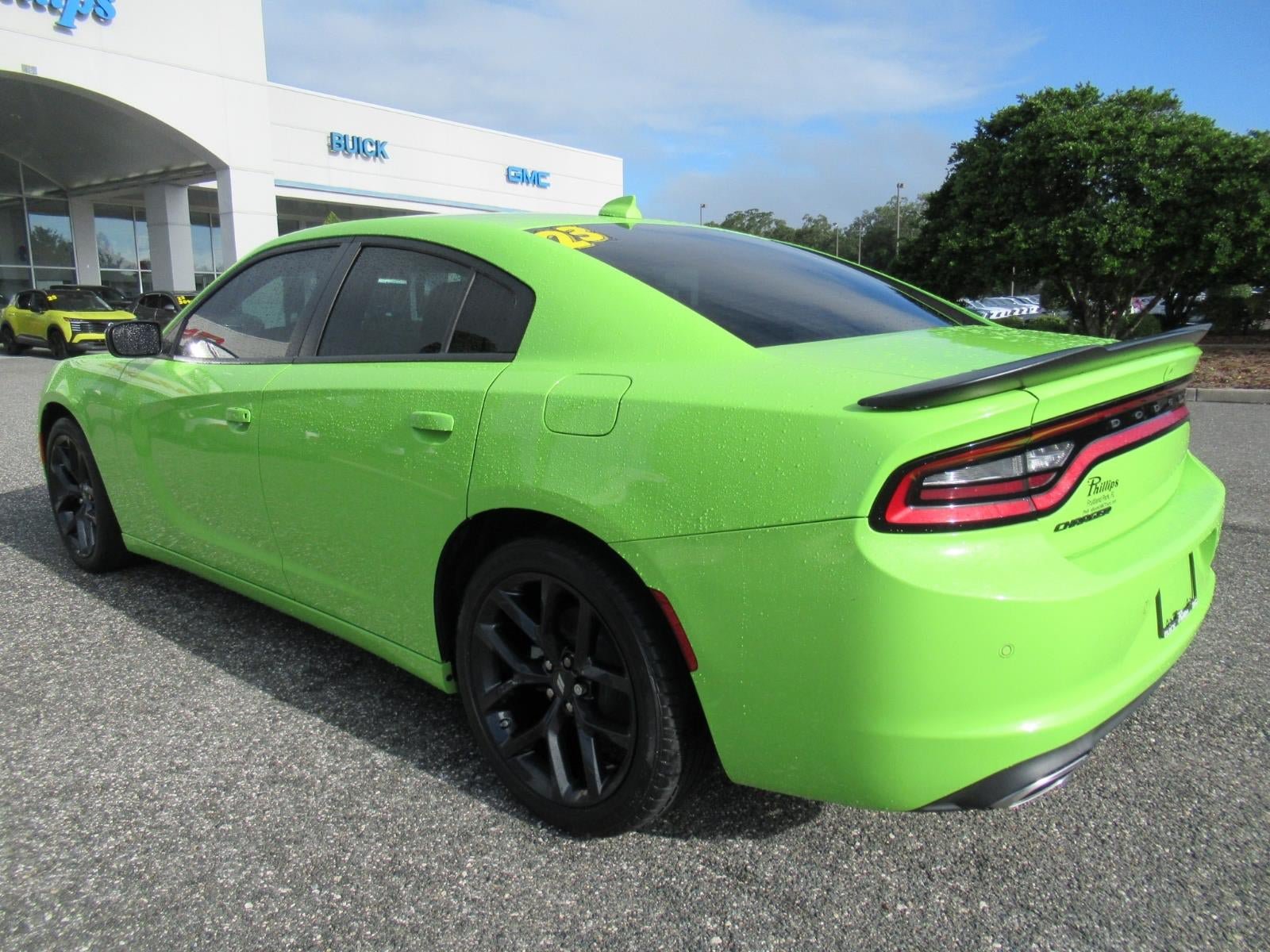 Used 2023 Dodge Charger SXT w/ Blacktop Package RWD image 5