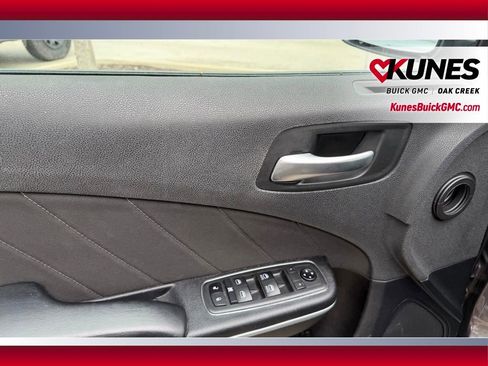 Used 2020 Dodge Charger GT RWD image 7