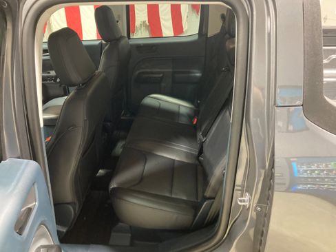 Used 2023 Ford Maverick Lariat w/ Lariat Luxury Package image 18