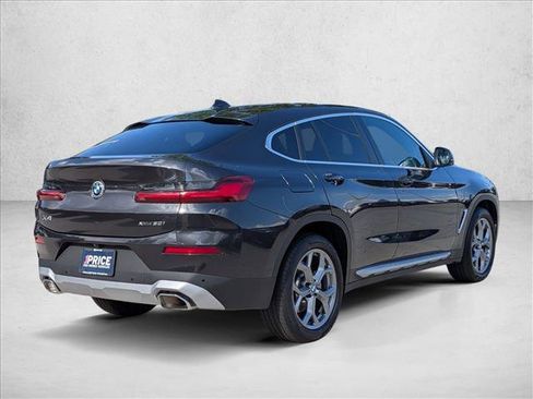 Used 2025 BMW X4 xDrive30i w/ Premium Package AWD/4WD image 5