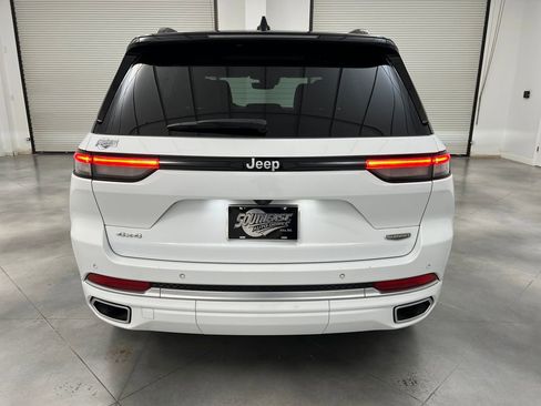 Used 2025 Jeep Grand Cherokee Summit AWD/4WD image 6
