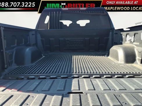 Used 2025 GMC Sierra 1500 SLT AWD/4WD image 28