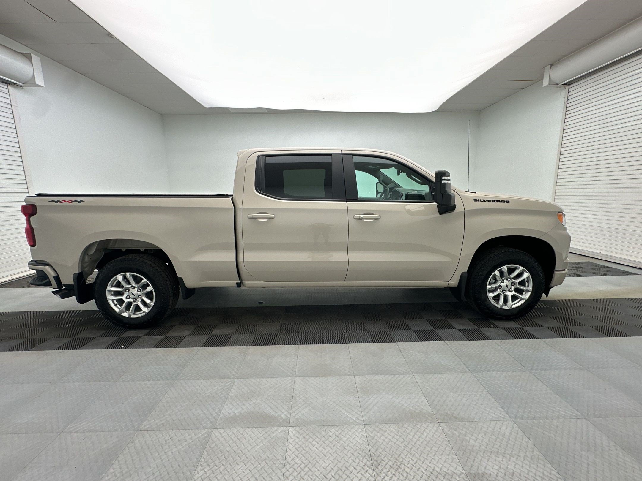 Certified 2026 Chevrolet Silverado 1500 RST w/ Convenience Package II AWD/4WD image 8