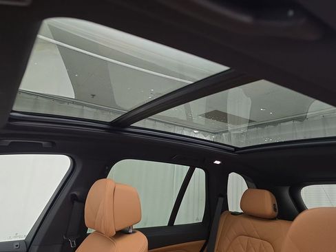 Certified 2025 BMW X5 xDrive40i w/ M Sport Package image 23