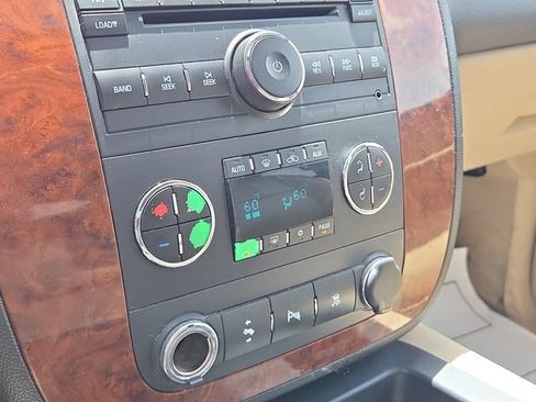 Used 2007 Chevrolet Tahoe LT w/ LT Preferred Equipment Group AWD/4WD image 43