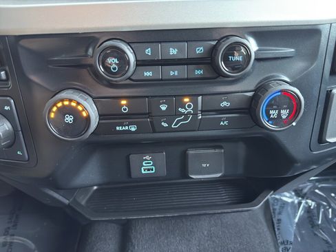 Used 2024 Ford F250 XLT image 24