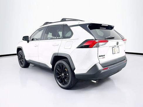 Used 2025 Toyota RAV4 XLE Premium image 7