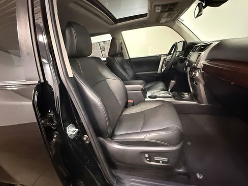 Used 2020 Toyota 4Runner Limited image 13