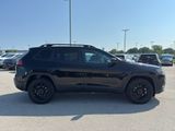 Used 2023 Jeep Cherokee Altitude Lux image 4