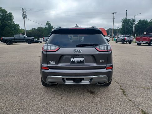 Used 2019 Jeep Cherokee Overland w/ Technology Group AWD/4WD image 4