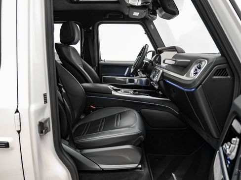Used 2025 Mercedes-Benz G 550 w/ Exclusive Interior Package image 47