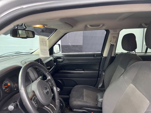 Used 2016 Jeep Patriot Latitude image 24