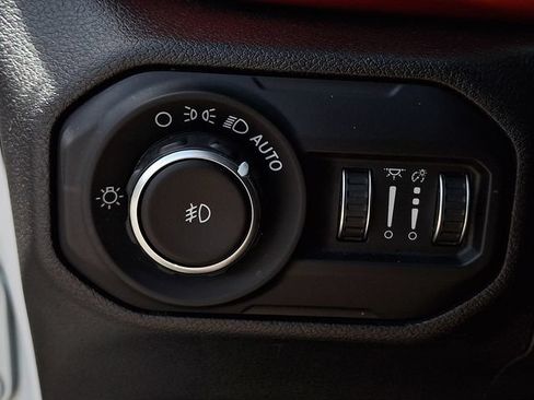 Used 2019 Jeep Wrangler Unlimited Rubicon w/ LED Lighting Group AWD/4WD image 25