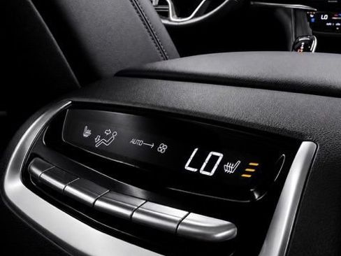Used 2024 Cadillac XT6 Sport w/ LPO, Red Accent Package AWD/4WD image 24