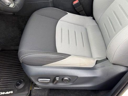 Used 2024 Toyota Tacoma TRD Sport w/ TRD Sport Upgrade Package image 36