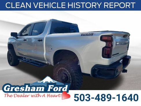 Used 2020 Chevrolet Silverado 1500 LT Trail Boss AWD/4WD image 3
