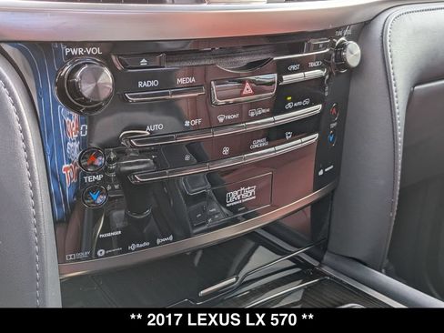 Used 2017 Lexus LX 570 4WD image 24