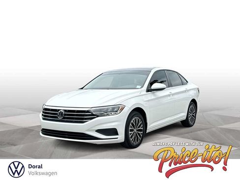Used 2019 Volkswagen Jetta SE FWD image 1