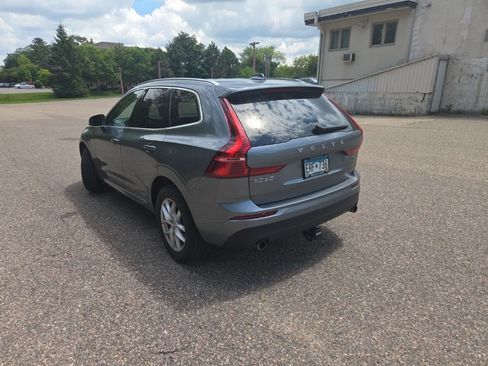 Used 2020 Volvo XC60 T5 Momentum w/ Protection Package AWD/4WD image 8